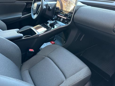 Used 2025 Toyota bZ4X AWD image 20