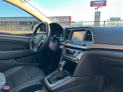 Used 2018 Hyundai Elantra Limited image 14