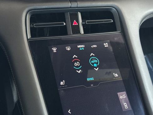 Certified 2022 Porsche Taycan 4S AWD/4WD image 20
