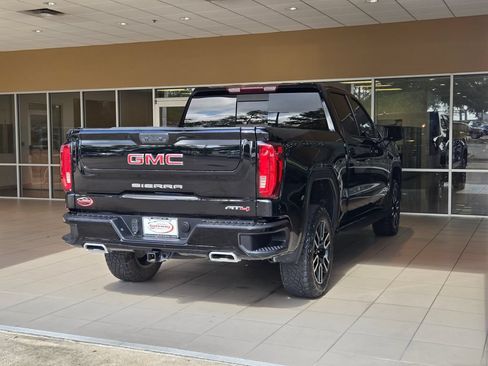 Used 2022 GMC Sierra 1500 AT4 w/ AT4 Preferred Package AWD/4WD image 7