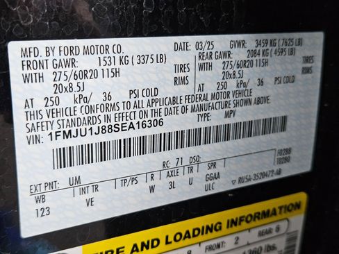 Used 2025 Ford Expedition Active AWD/4WD image 38