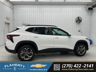 New 2026 Chevrolet Trax LT w/ LT Convenience Package FWD video 2