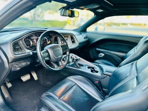 Used 2021 Dodge Challenger SXT w/ Plus Package RWD image 9