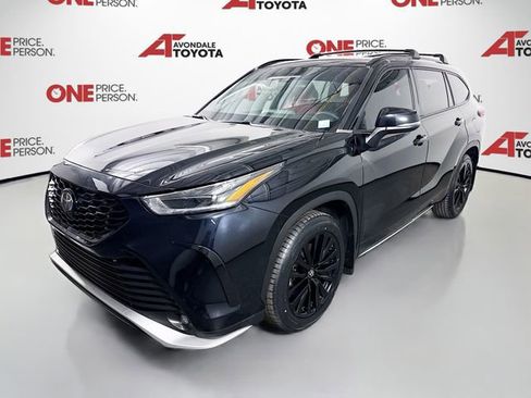 Certified 2025 Toyota RAV4 XLE w/ Weather Package image 3