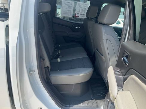 Used 2024 Chevrolet Colorado ZR2 w/ Technology Package image 29