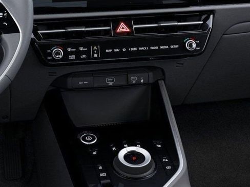 New 2026 Kia Niro Wind FWD image 23