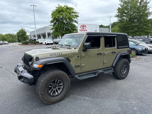 Used 2025 Jeep Wrangler Unlimited Sport AWD/4WD image 1