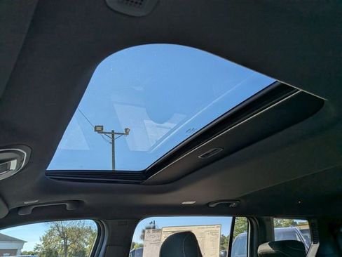 New 2025 Jeep Grand Cherokee L Laredo w/ Luxury Tech Group I image 22