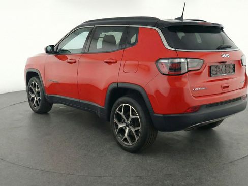 Used 2025 Jeep Compass Limited AWD/4WD image 6
