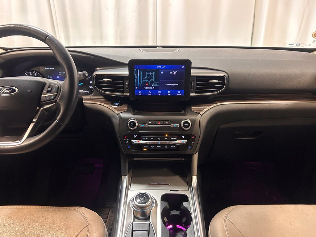 Used 2020 Ford Explorer Limited AWD/4WD image 16