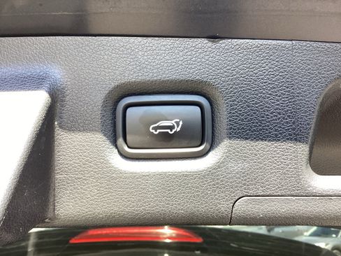 Used 2023 Hyundai Santa Fe SEL image 17