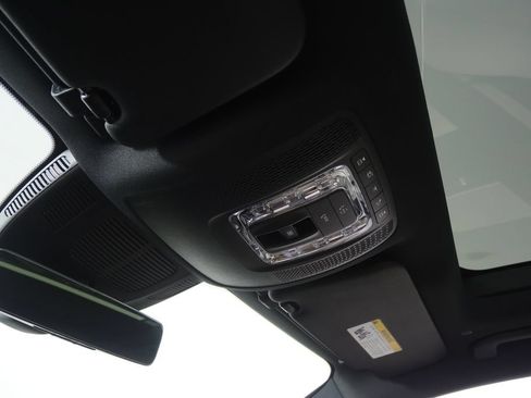 Used 2025 Mercedes-Benz GLE 450 4MATIC image 19