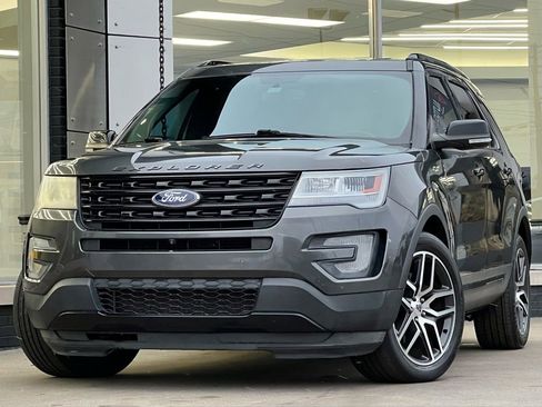 Used 2017 Ford Explorer Sport w/ Equipment Group 401A image 1