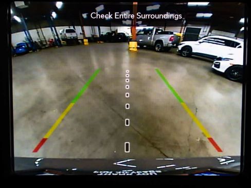Used 2022 Jeep Renegade Altitude w/ Convenience Group AWD/4WD image 19