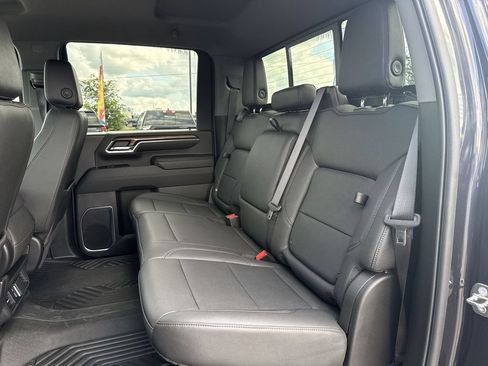 Used 2024 Chevrolet Silverado 2500 LT AWD/4WD image 19