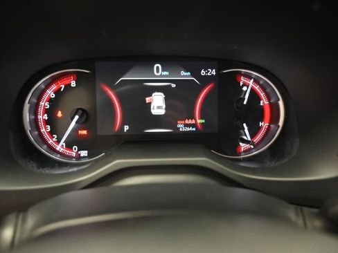 Used 2024 Toyota RAV4 XLE FWD image 27