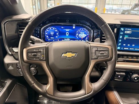 Used 2022 Chevrolet Silverado 1500 High Country w/ Z71 Off-Road Package image 30