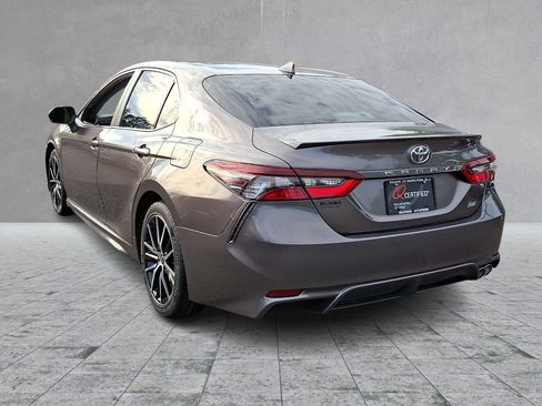 Used 2023 Toyota Camry SE w/ Cold Weather Package FWD image 7