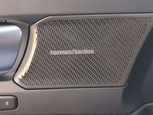 New 2026 Volvo XC40 B5 Plus w/ Protection Package Premier image 23