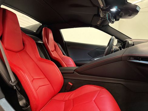 Used 2025 Chevrolet Corvette Z06 RWD image 27