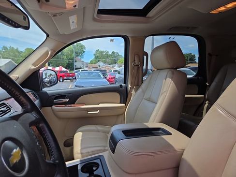 Used 2007 Chevrolet Tahoe LT w/ LT Preferred Equipment Group AWD/4WD image 32