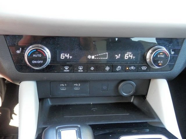 Used 2025 Mitsubishi Outlander SE AWD/4WD image 31