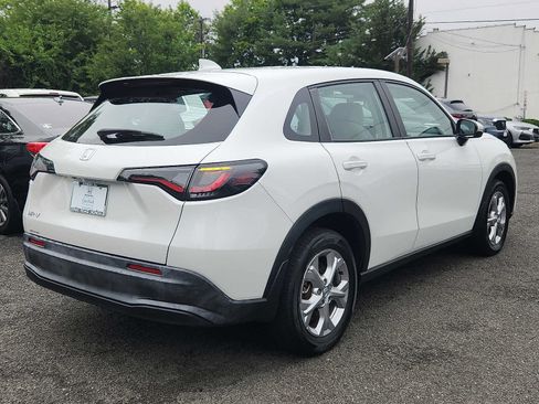 Certified 2023 Honda HR-V LX image 6