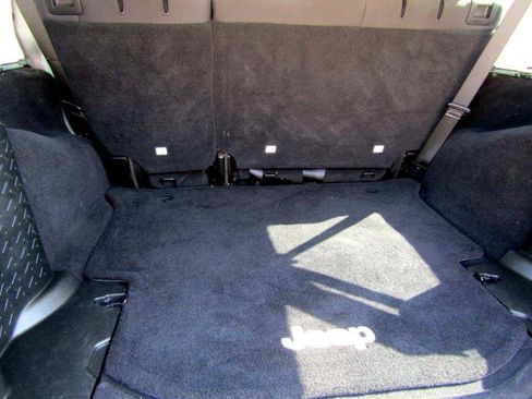 Used 2017 Jeep Wrangler Unlimited Sport w/ Quick Order Package 24S image 16