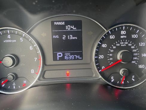 Used 2016 Kia Forte LX FWD image 19