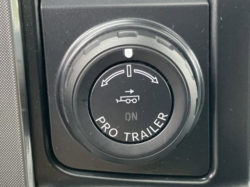 Used 2021 Ford F150 Limited AWD/4WD image 39