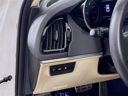 Used 2023 Kia Stinger GT-Line w/ Sun & Sound Package image 10