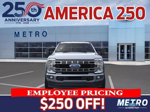 New 2025 Ford F550 4x4 Regular Cab Super Duty image 7