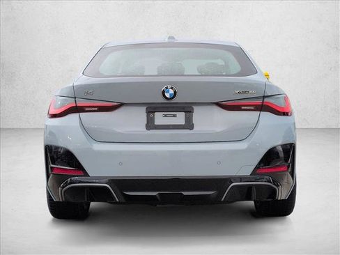 New 2026 BMW i4 xDrive40i image 8