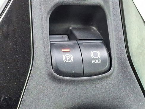 Used 2022 Toyota Corolla LE image 22