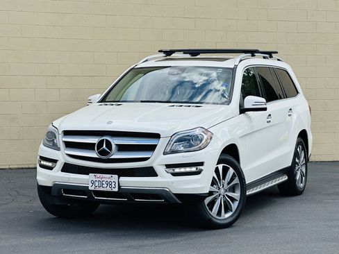 Used 2013 Mercedes-Benz GL 450 4MATIC image 3