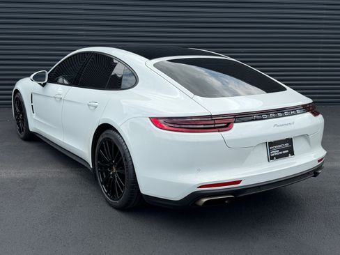 Certified 2018 Porsche Panamera 4 AWD/4WD image 3
