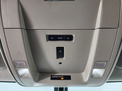 Used 2015 GMC Sierra 3500 SLT w/ Snow Plow Prep Package image 46