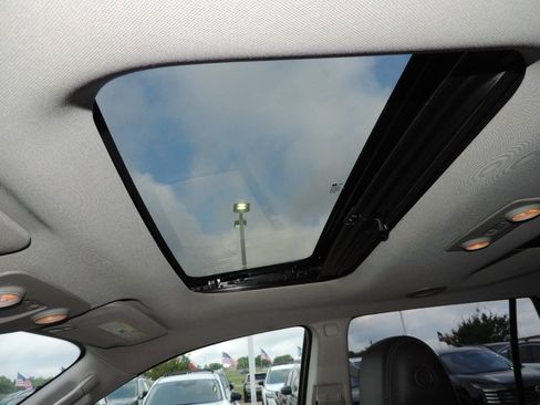 Used 2017 Buick Enclave Leather w/ Enclave Sport Touring Edition image 19