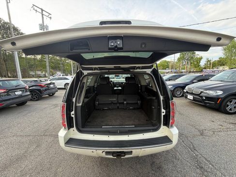 Used 2013 GMC Yukon XL Denali AWD/4WD image 15