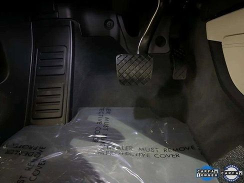 Used 2021 Audi e-tron Premium image 33