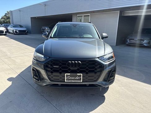 Used 2023 Audi Q5 2.0T Premium Plus w/ Premium Plus Package AWD/4WD image 2