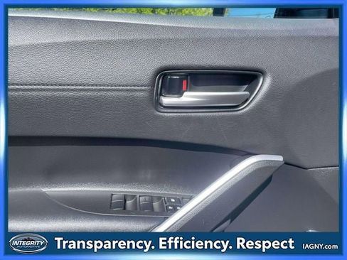Used 2025 Toyota Corolla Cross XLE AWD/4WD image 16