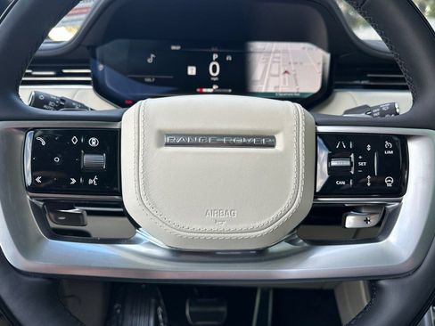 New 2025 Land Rover Range Rover Long Wheelbase SE AWD/4WD image 10