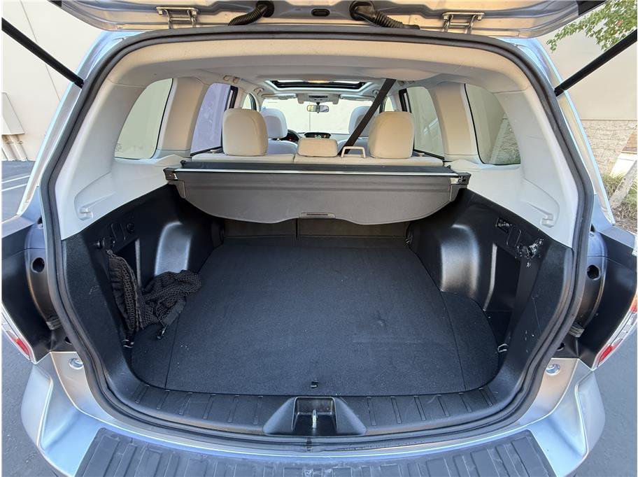 Used 2016 Subaru Forester 2.5i Premium AWD/4WD image 21