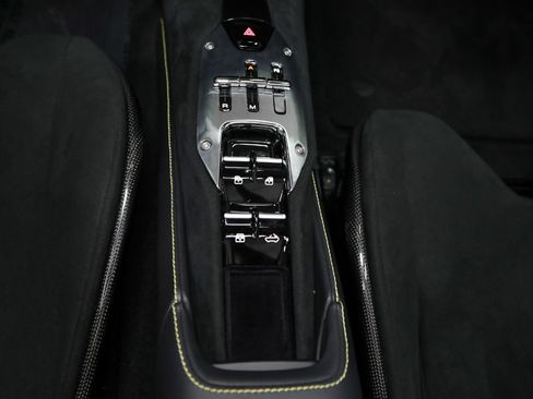 Used 2025 Ferrari SF90 Spider AWD/4WD image 61