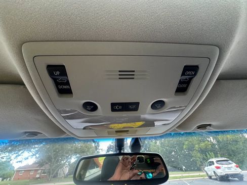 Used 2014 Lexus ES 350 w/ Premium Package FWD image 26