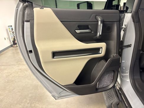 New 2026 GMC Hummer EV SUV image 46