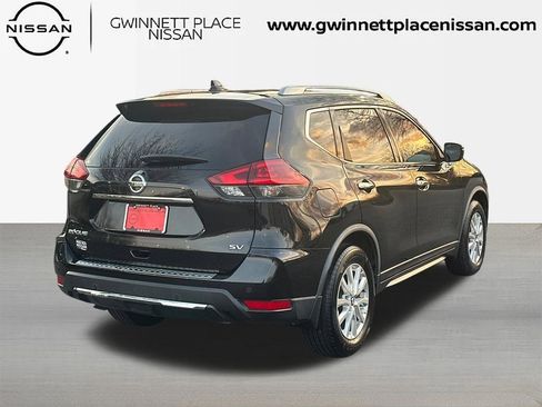 Used 2020 Nissan Rogue SV image 5