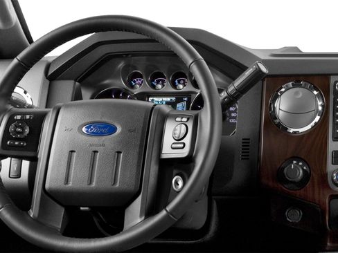 Used 2016 Ford F250 XLT image 4
