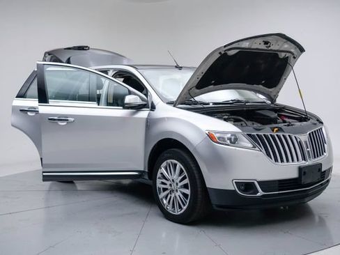 Used 2013 Lincoln MKX AWD image 14